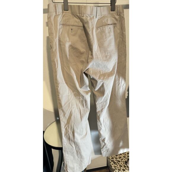 Banana Republic Classic Fit Men's‎ Dress Pants Khaki 33/32 - Picture 4 of 4